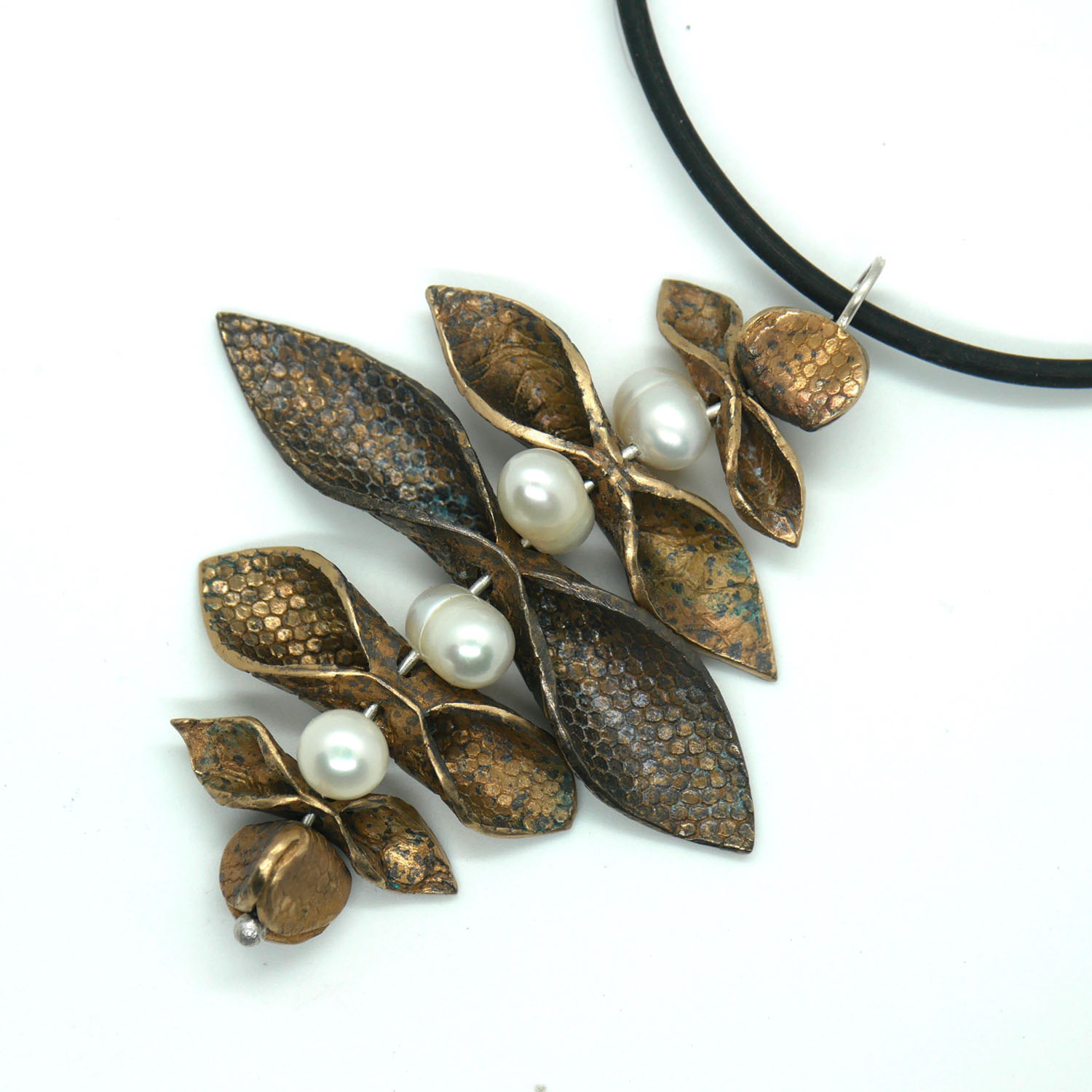 Xuella Arnold Cotyledon necklace