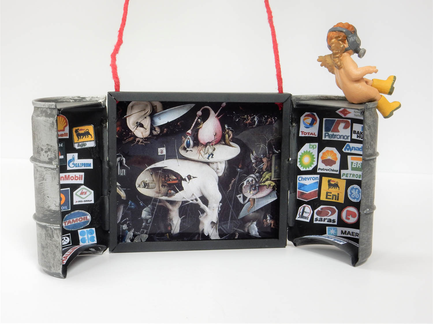 Terry Hunt Oblivion tryptych (open)